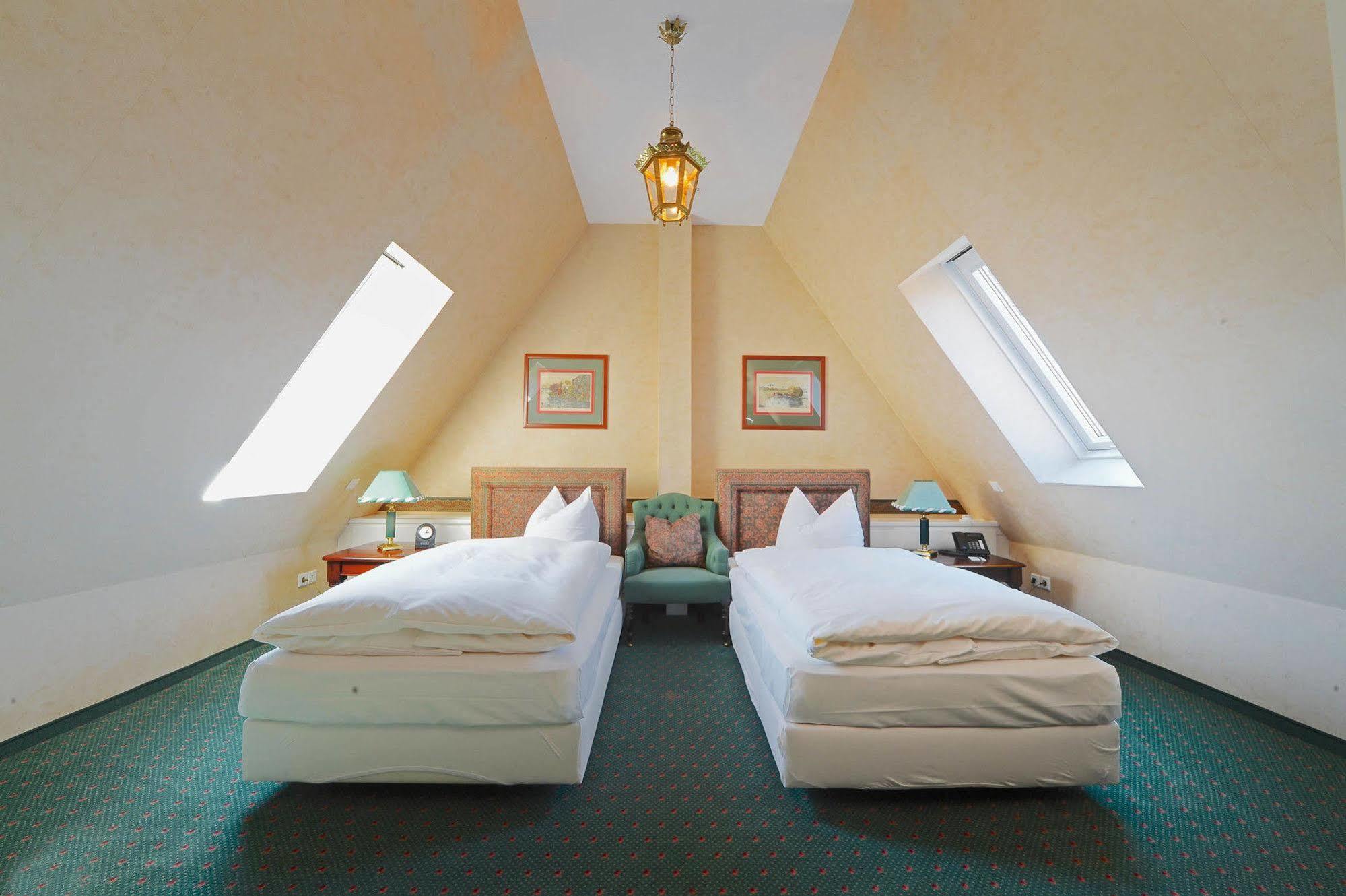 Schlosshotel Villa Westerberge Aschersleben Exteriér fotografie