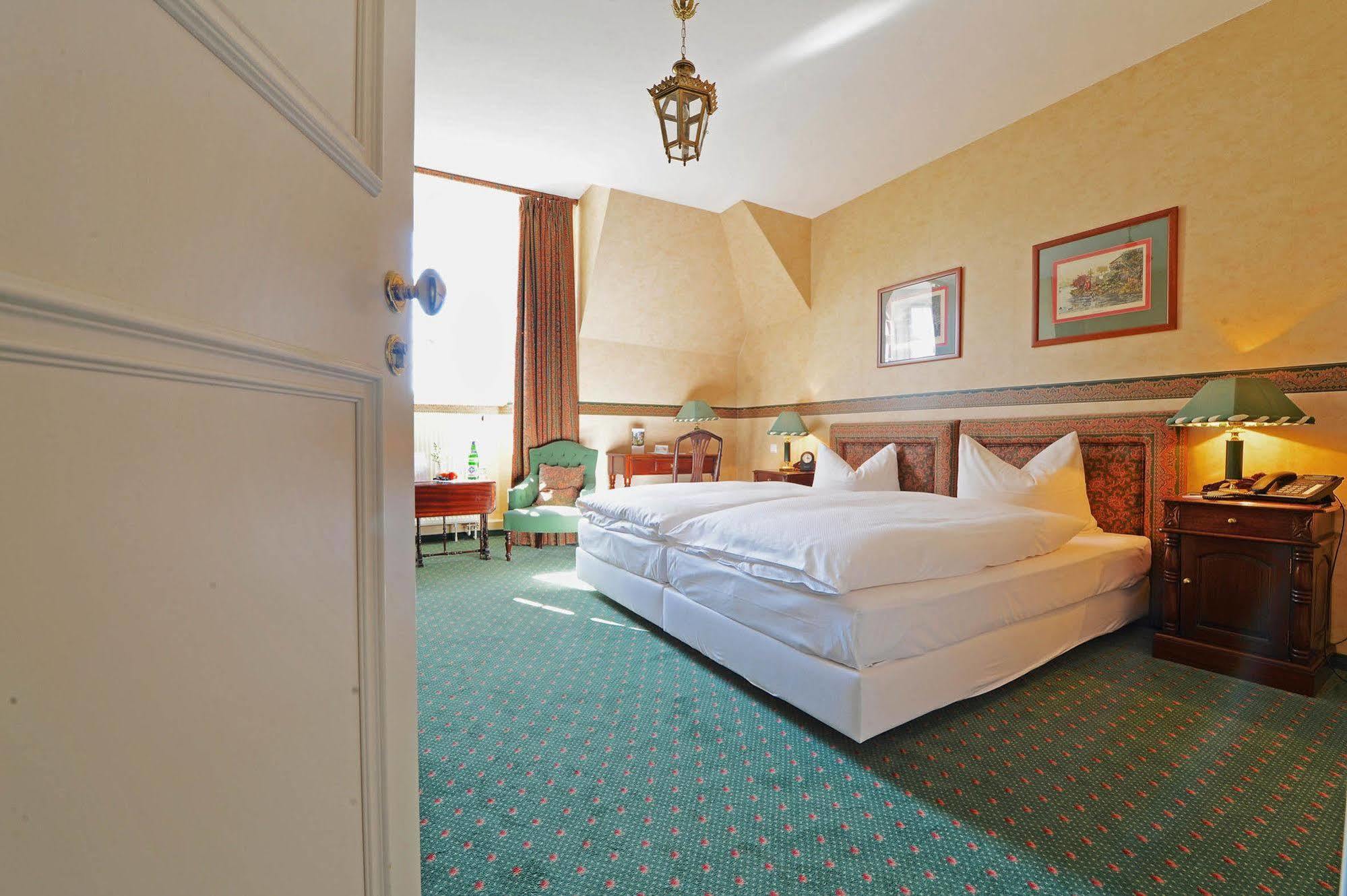 Schlosshotel Villa Westerberge Aschersleben Exteriér fotografie